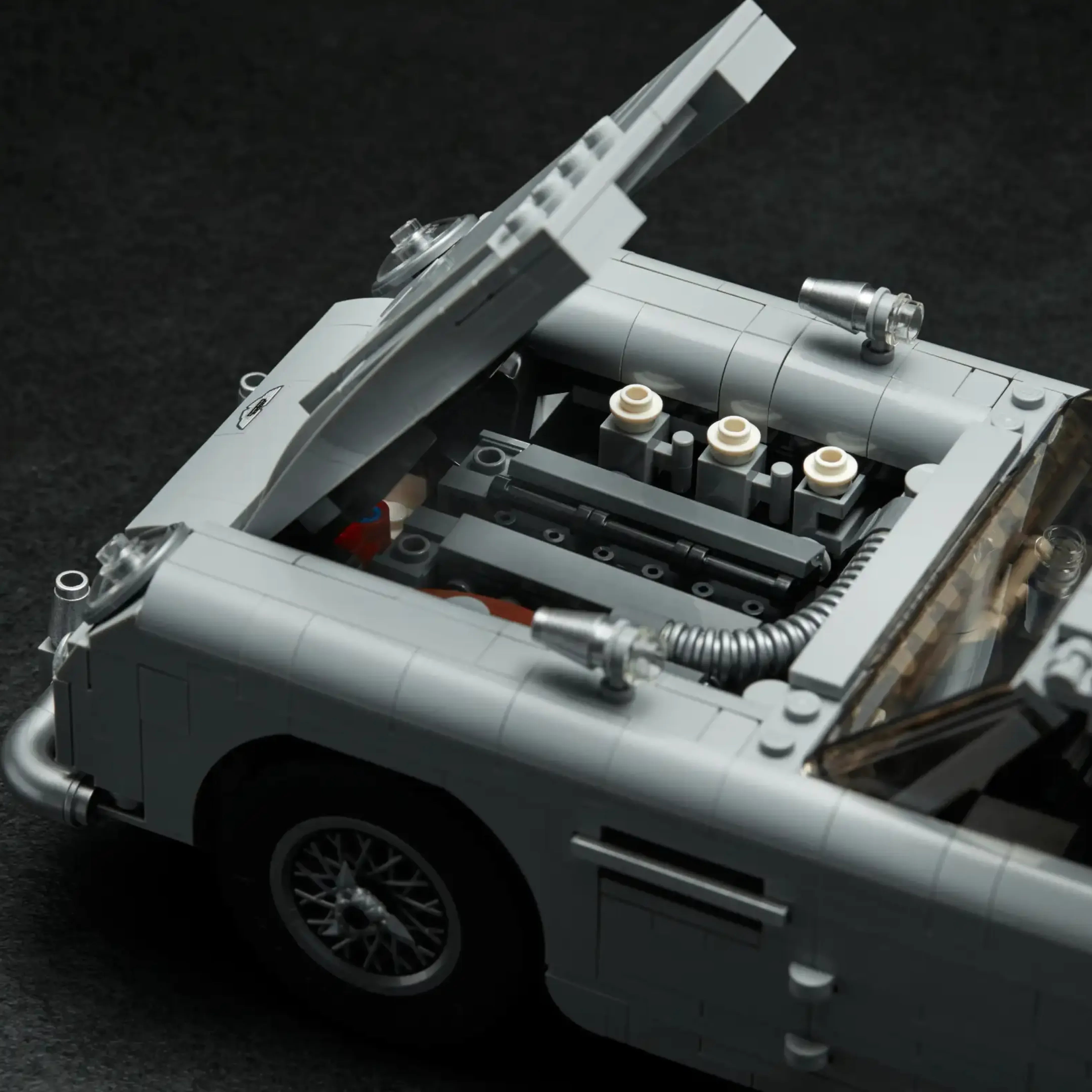 DB5 "007" (1295 teile)