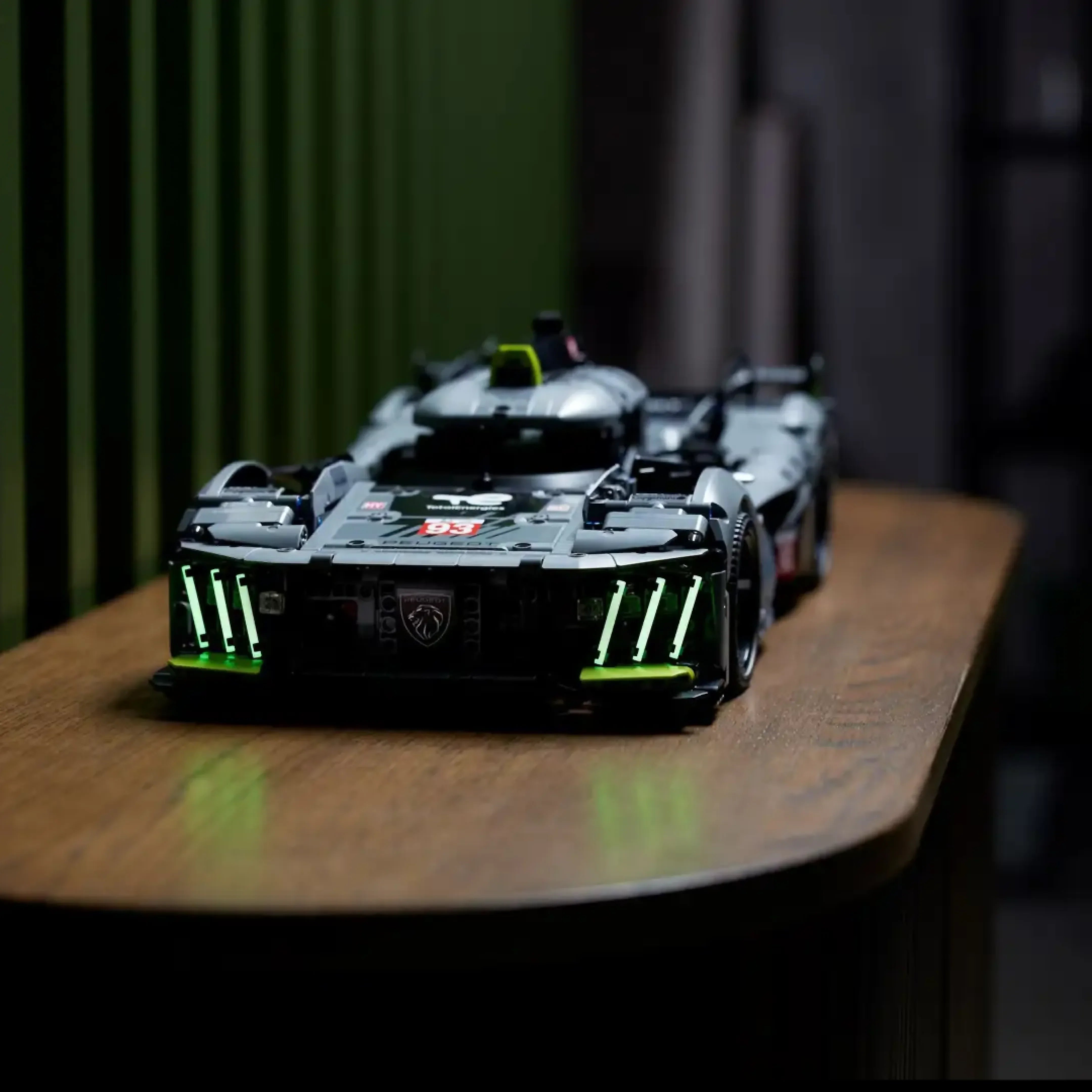 9x8 LeMan Hybrid Hypercar (1775 teile)